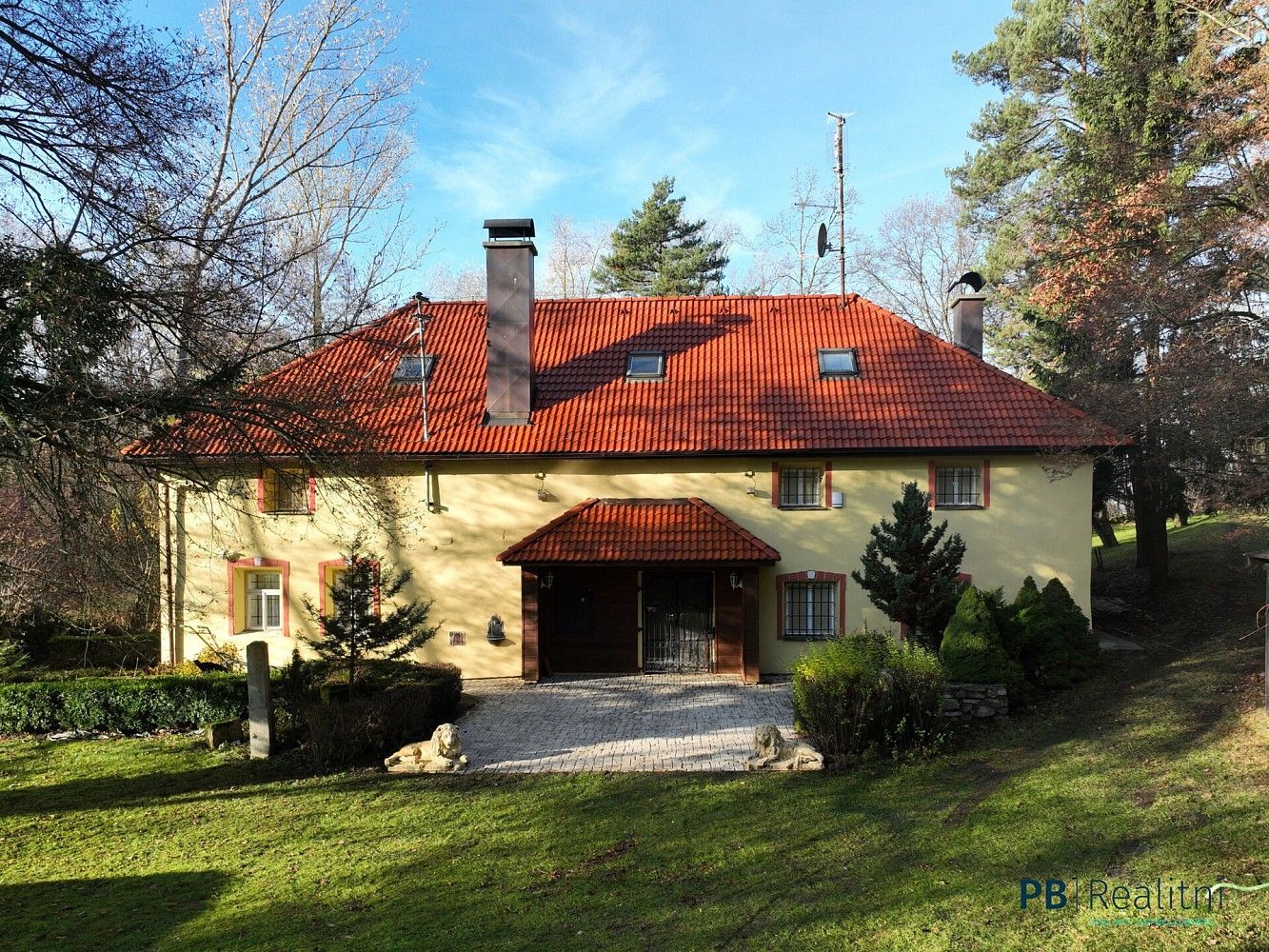 Rodinný dům, 450 m²