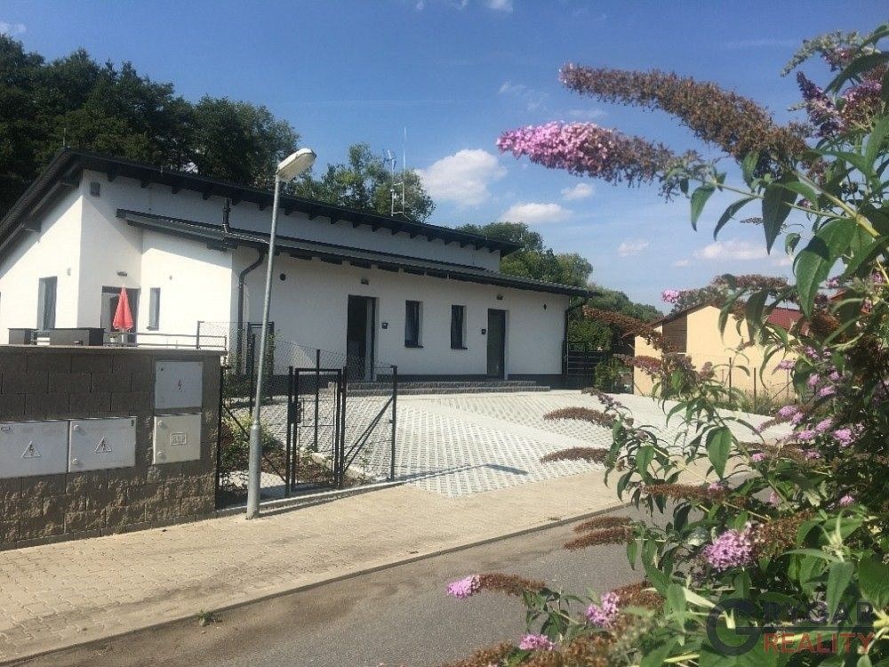 2+kk, Nad Běloky, Středokluky, okres Praha-západ, 62 m² - 1