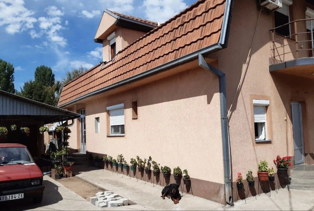 Prodej rodinný dům - 987 66, Zahraničí