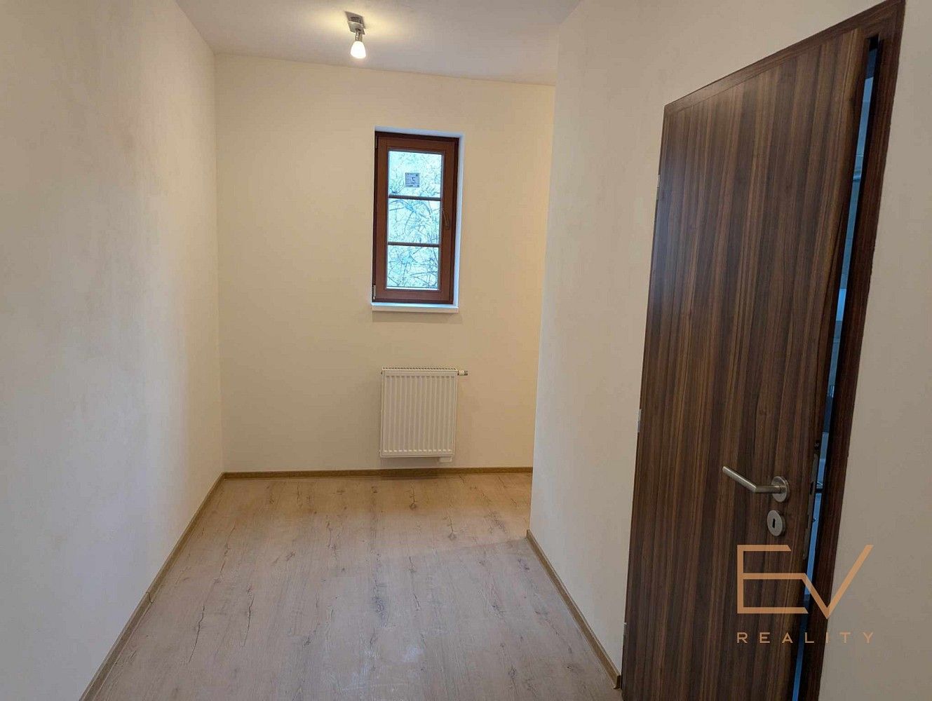 Byt 2+kk · 58 m² · Jeseniova, Praha 3 - Žižkov - 4