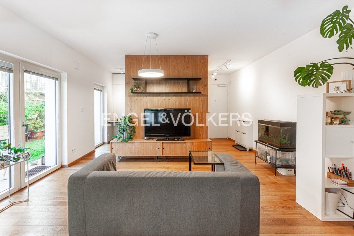 2+kk, Kobrova, Praha, 78 m²