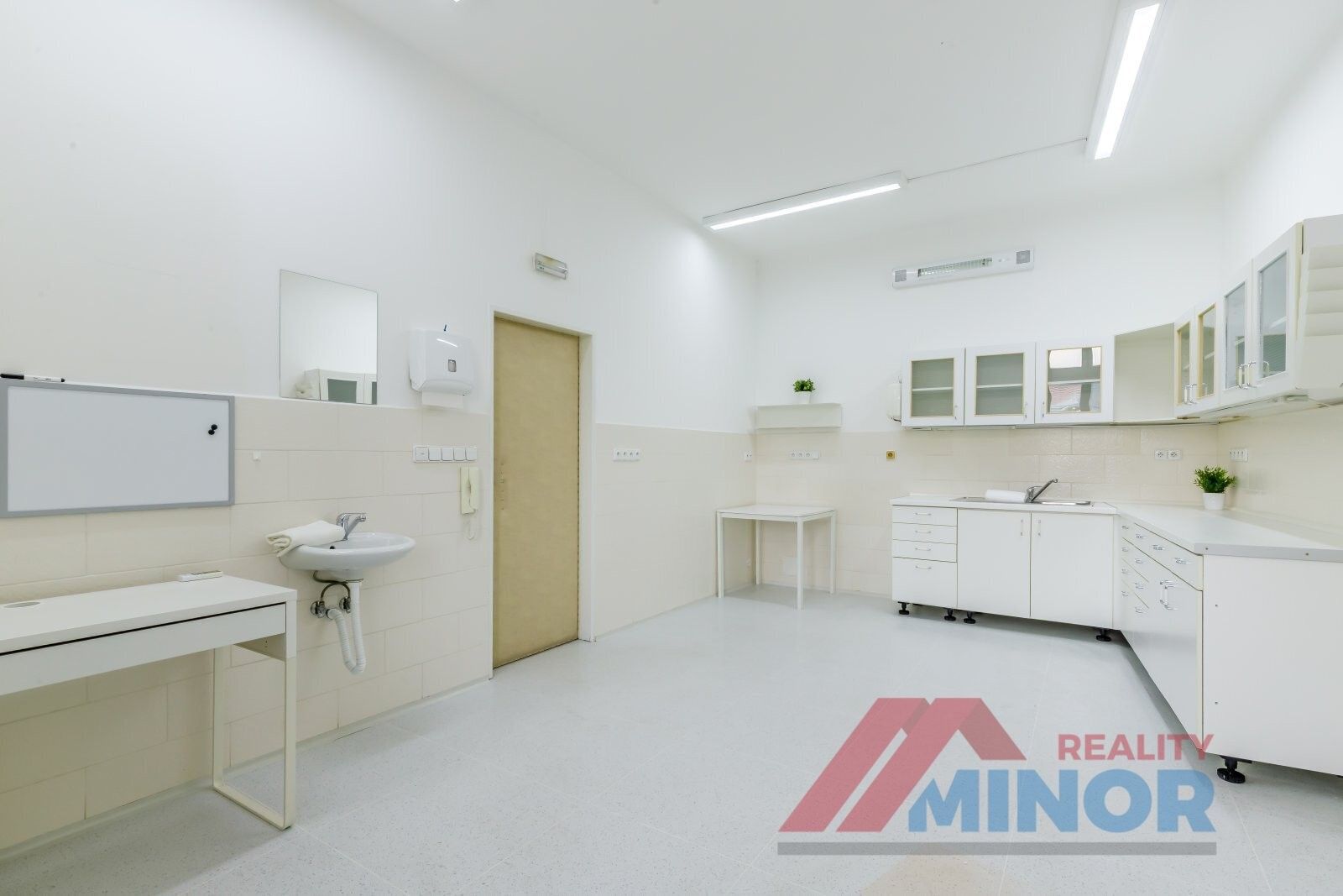 Ostatní, Masarykovo náměstí 135, Slaný, 69 m² - 1