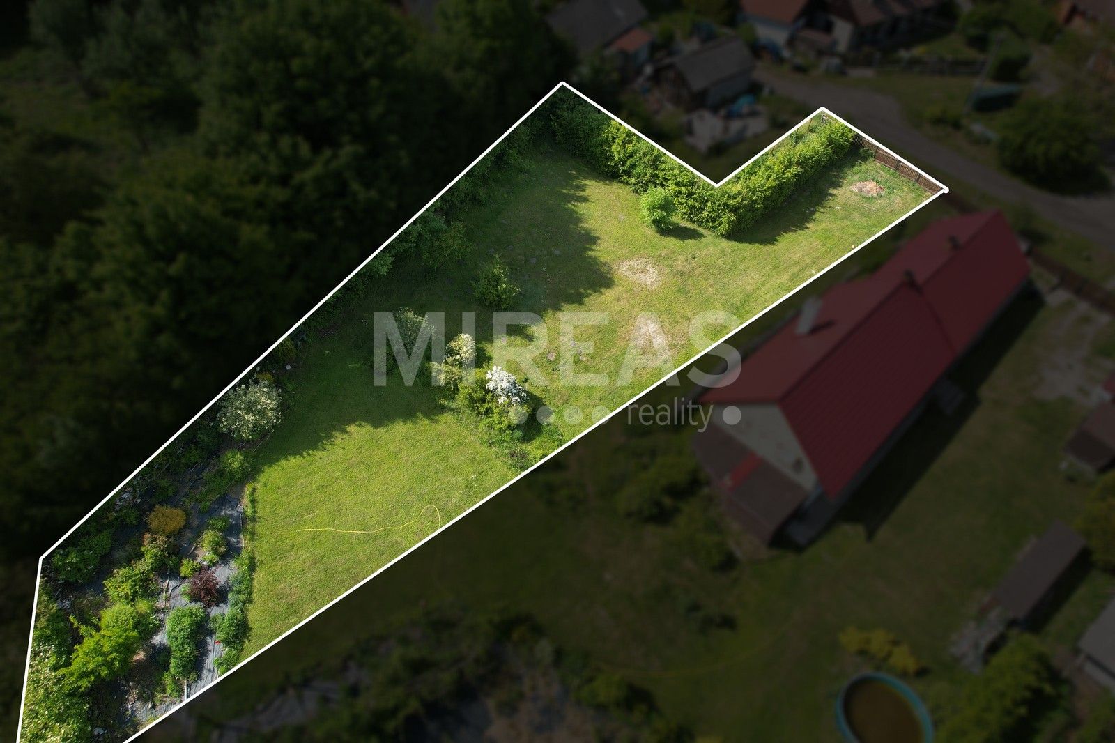 Prodej pozemek pro bydlení - Loučeň, 963 m²