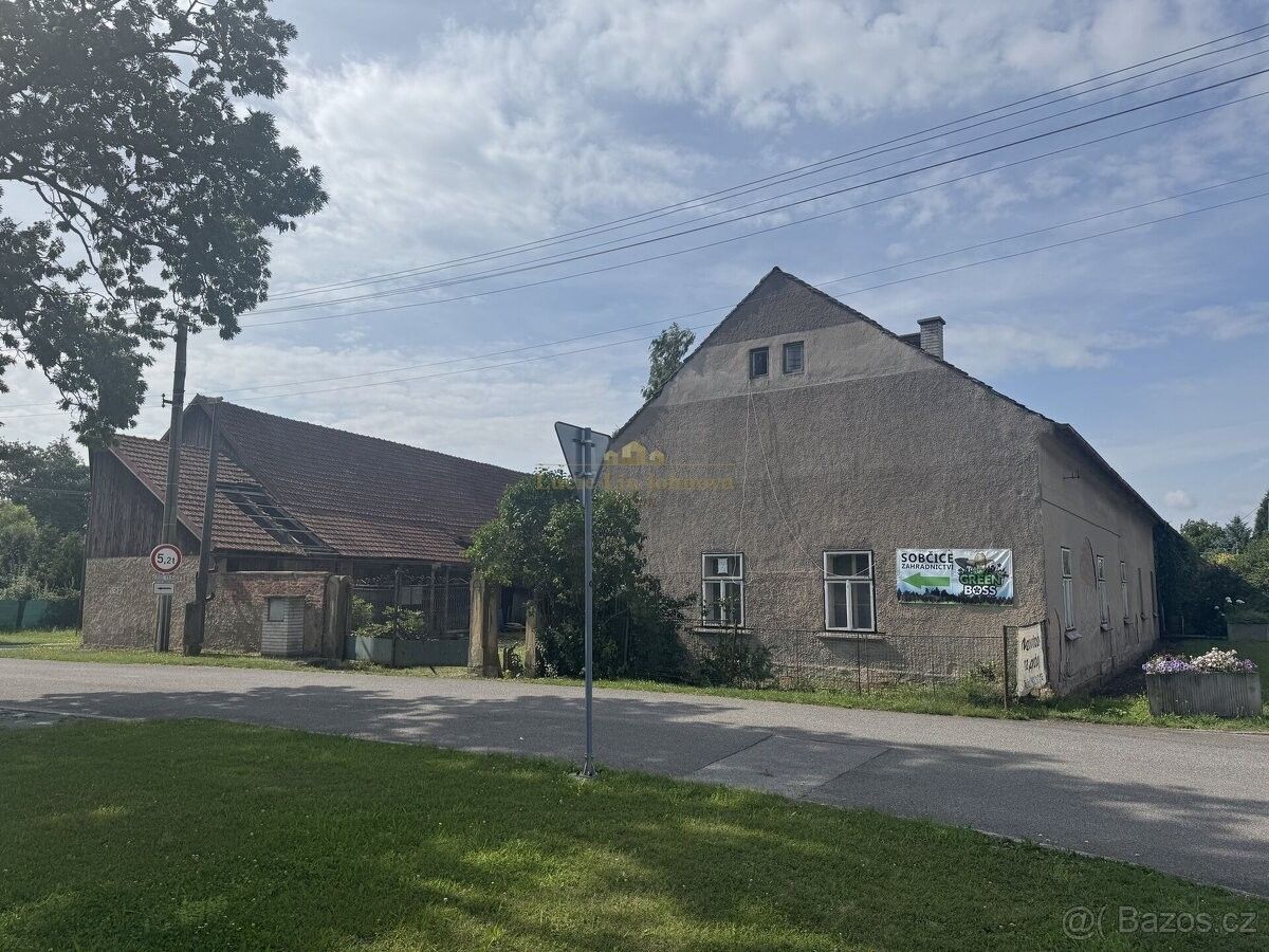 Rodinné domy, Bašnice, 508 01