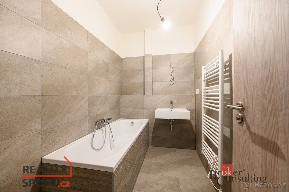 Prodej byt - Bezděkov, 339 01