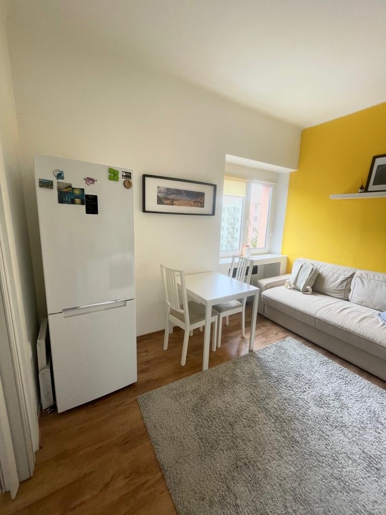 1+1, Praha, 130 00, 36 m² - 1