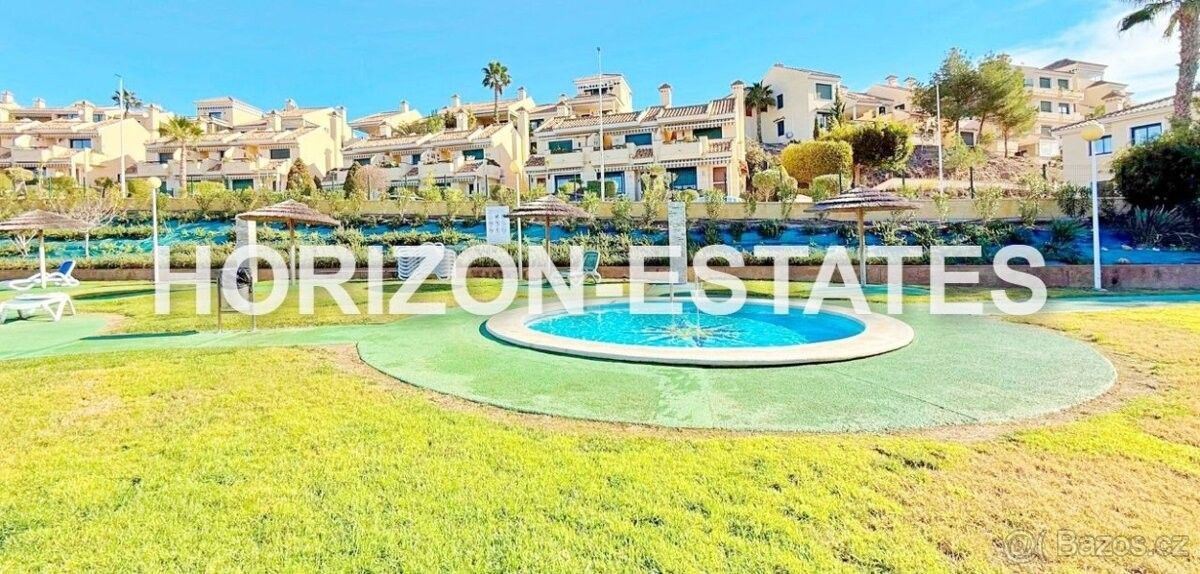 Rodinné domy, 987 66, Zahraničí