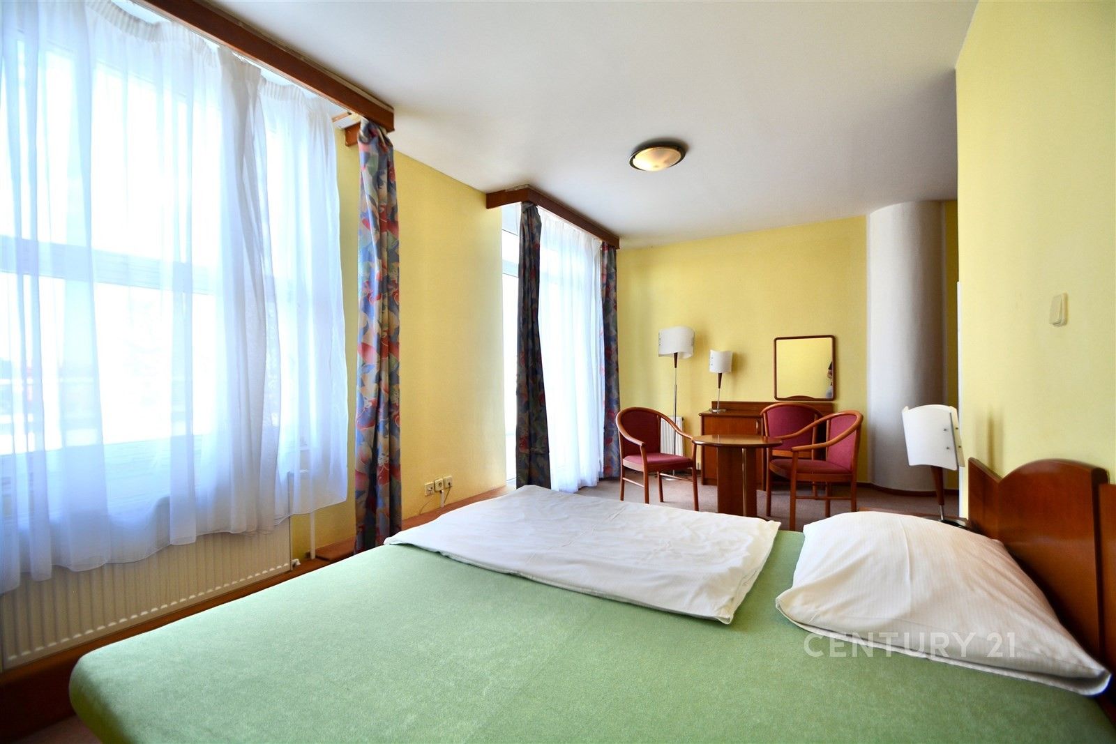Pronájem byt - tř. Spojenců 727, Otrokovice, 21 m² - 5