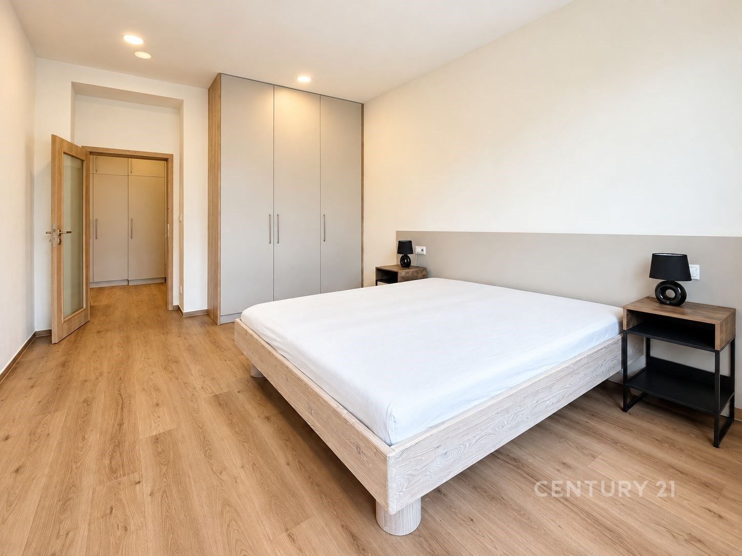 Pronájem byt 2+kk - Jeseniova 1692, Praha Žižkov, 62 m² - 5