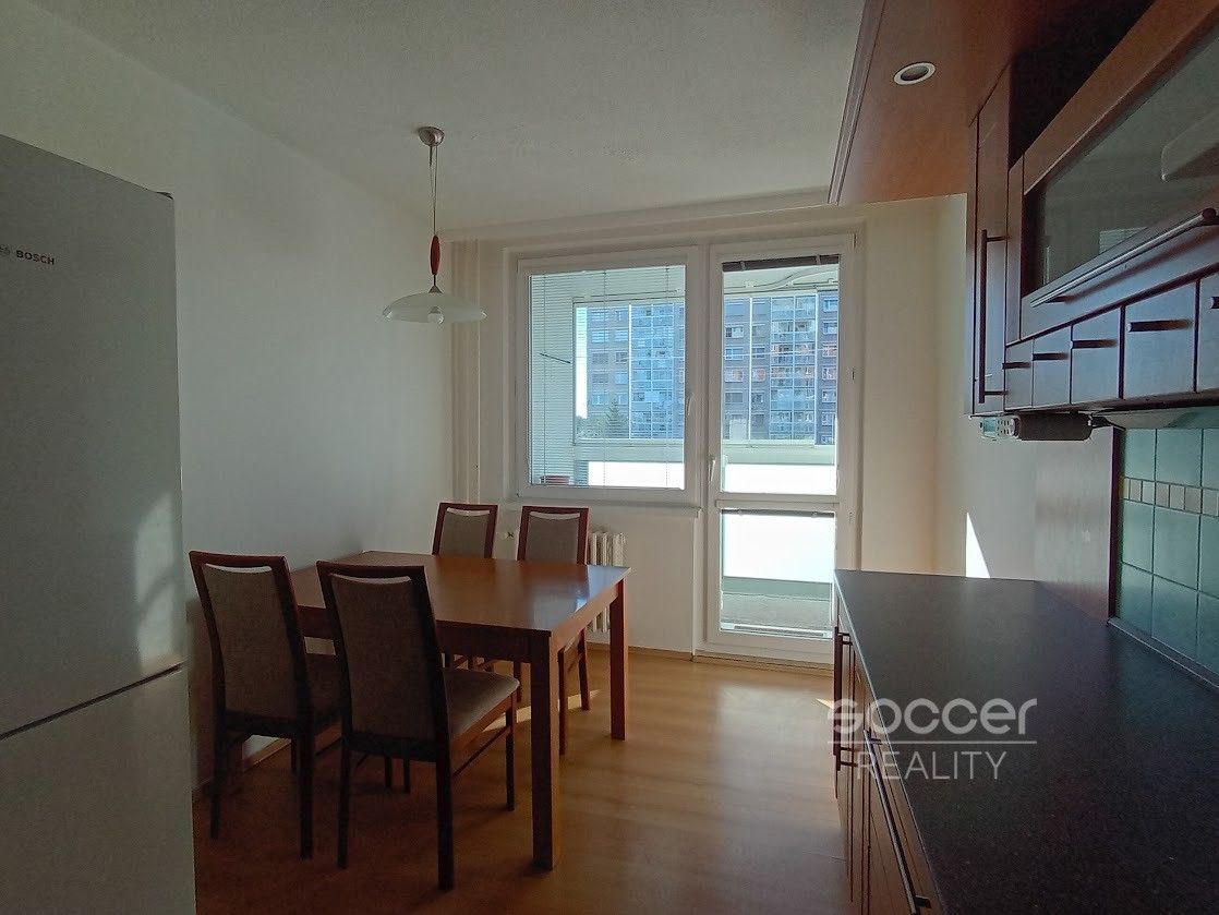 3+kk, Makovského, Praha, 68 m²