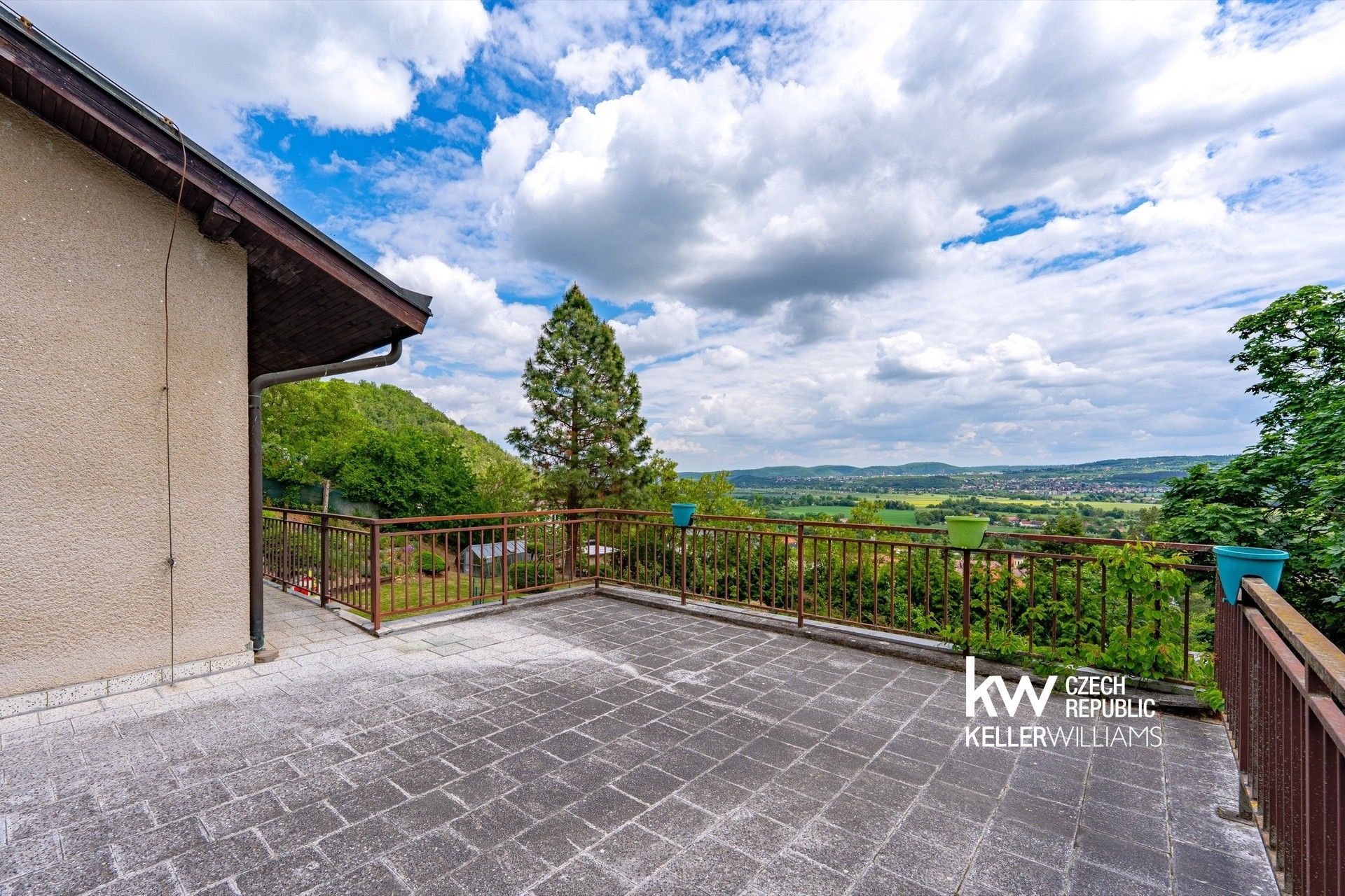 Prodej rodinný dům - Třebotovská 1257, Černošice, 281 m² - 5