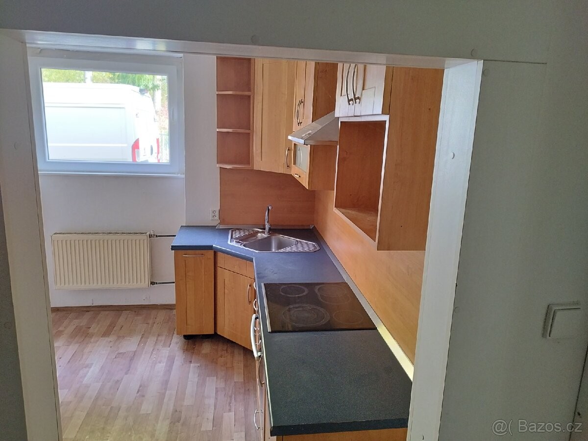 Byty, Karlovy Vary, 360 01, 68 m² - 1