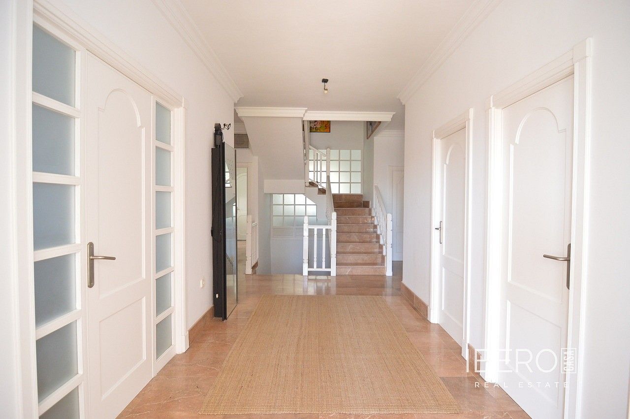 Prodej rodinný dům - Torrevieja, ES, 520 m² - 5