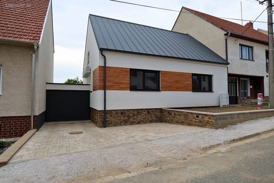 Rodinné domy, Moravany u Kyjova, 696 50