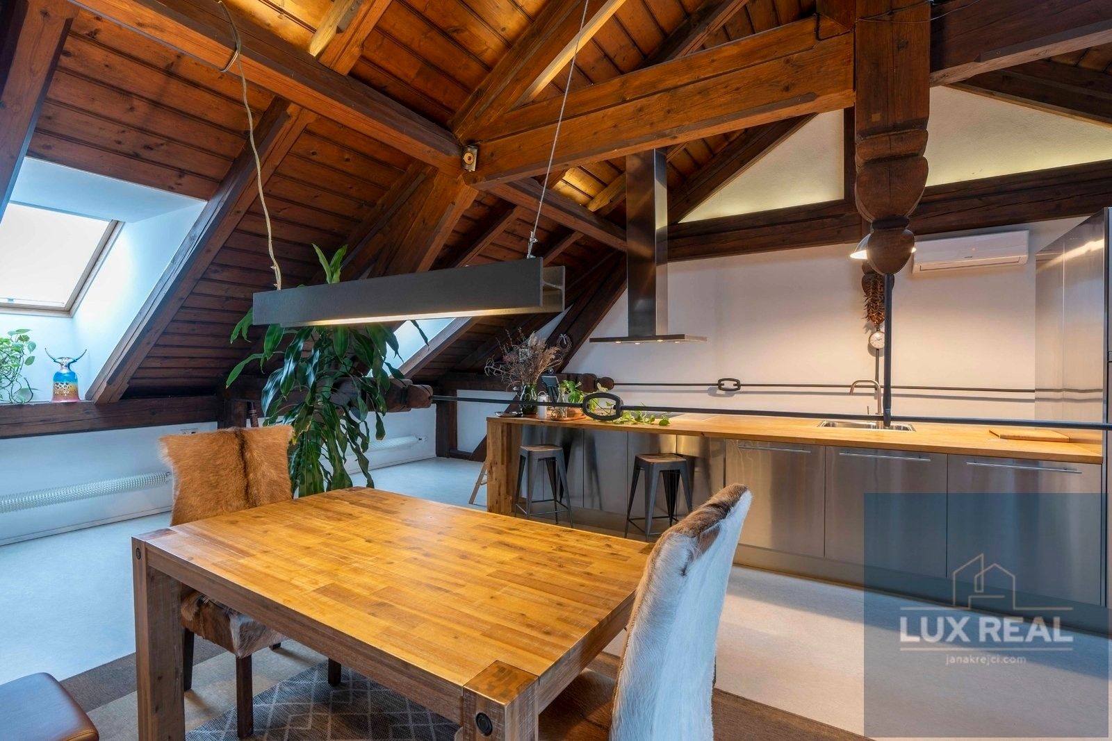 Prodej byt - Komenského, Mikulov, 164 m²