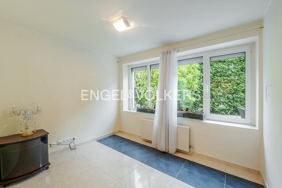 Pronájem byt 2+kk - Hajní, Praha, 59 m²