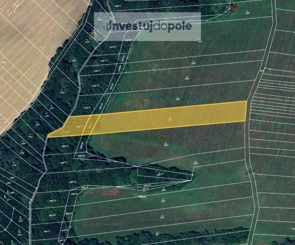 Louky, Zlámanec, 4 978 m²