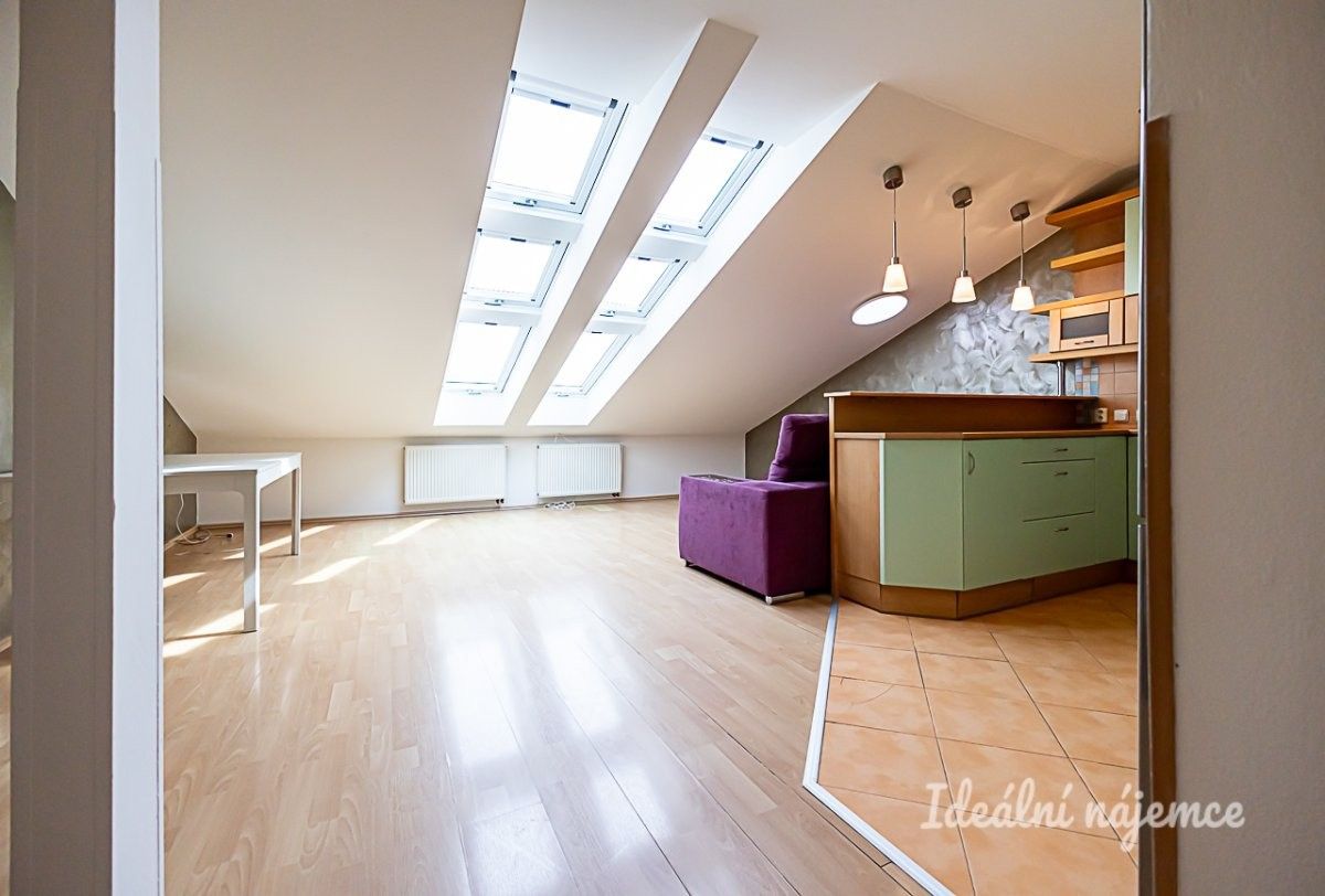 4+kk, Labětínská, Praha, 116 m²