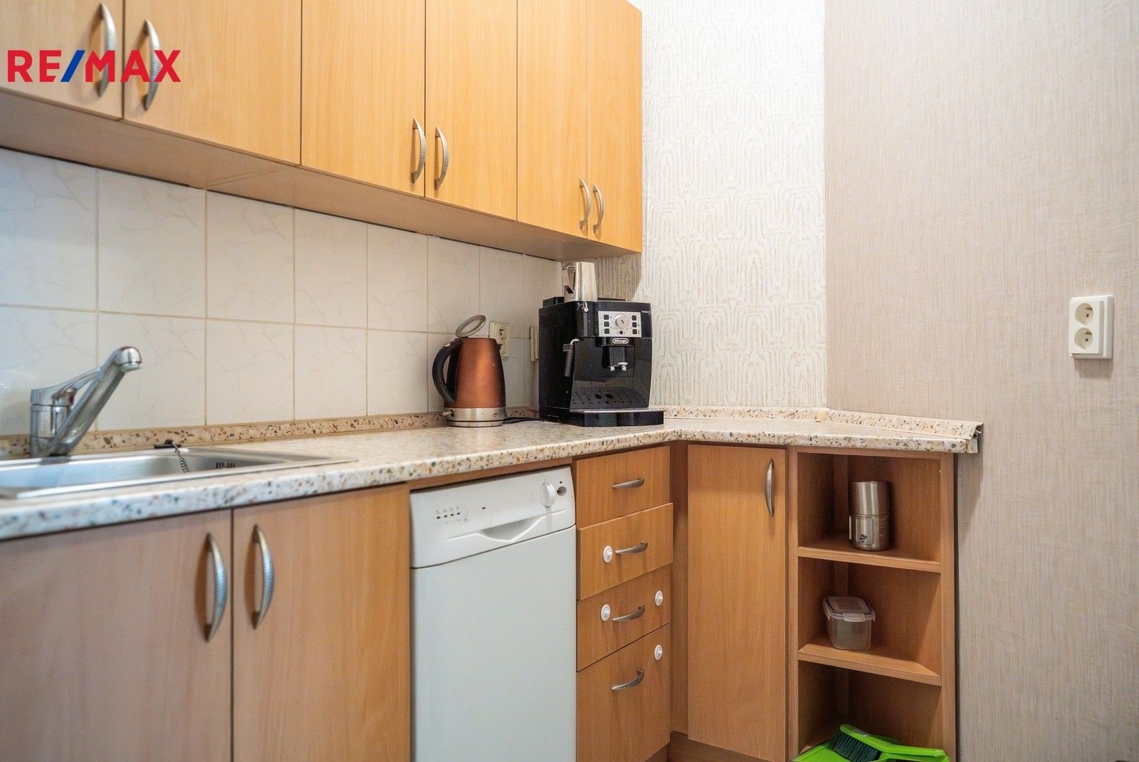 Prodej byt 2+kk - Za Škodovkou 156, Hradec Králové, 68 m²