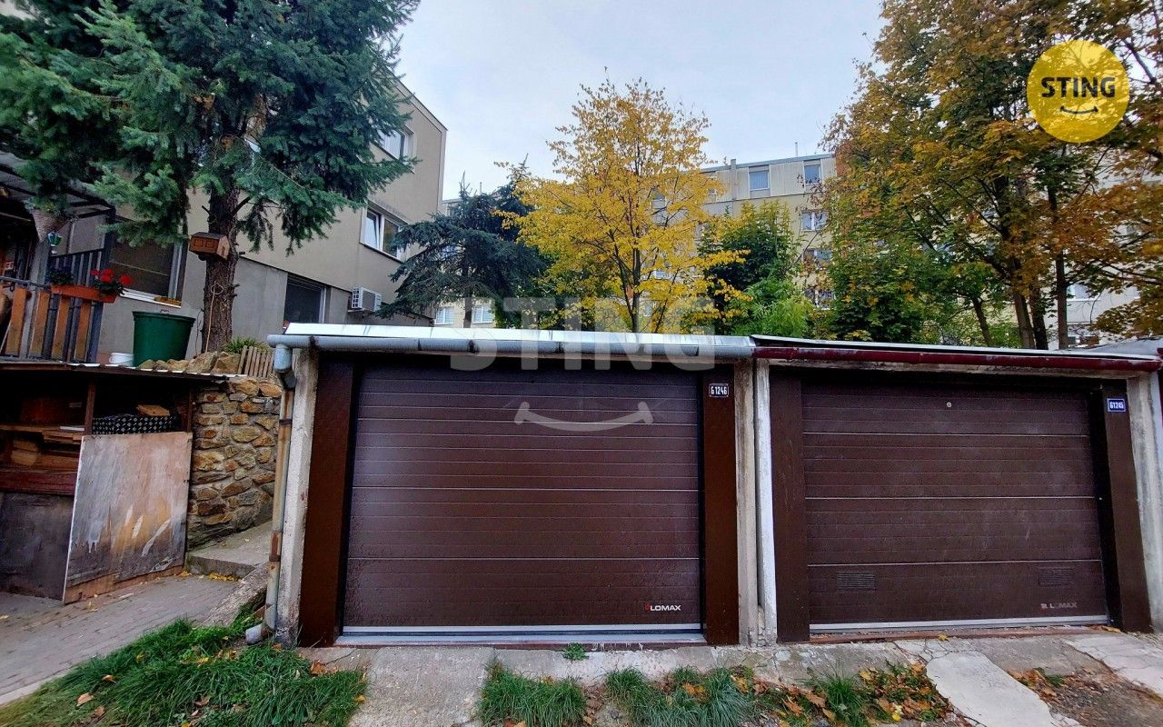 Garáže, Znojmo, 18 m² - 1