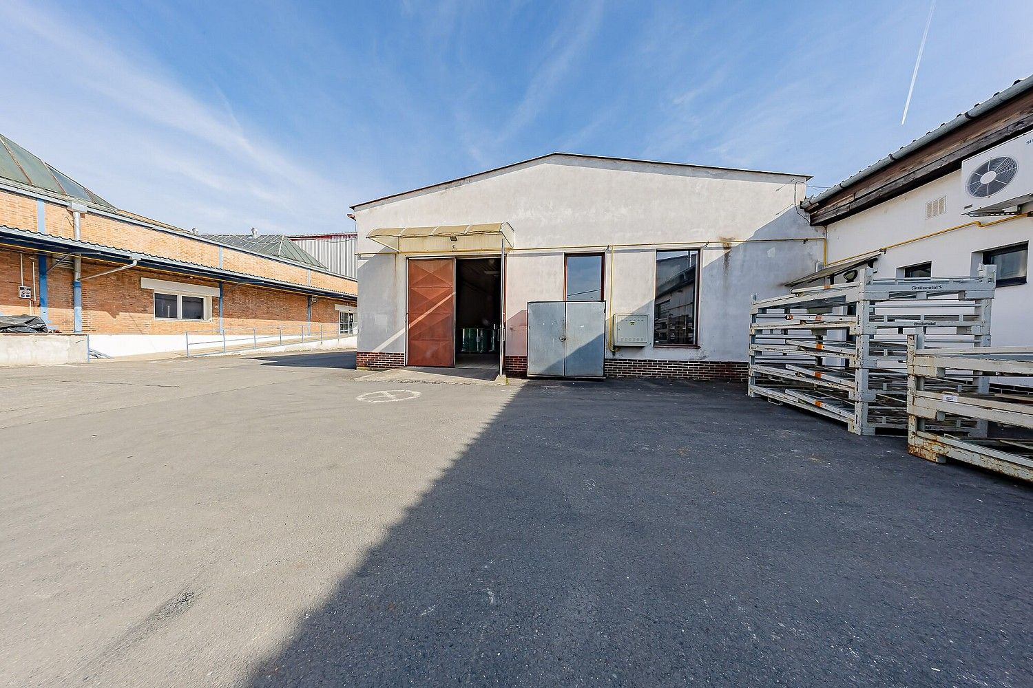 Sklady, Staré Město, okres Uherské Hradiště, 242 m² - 1