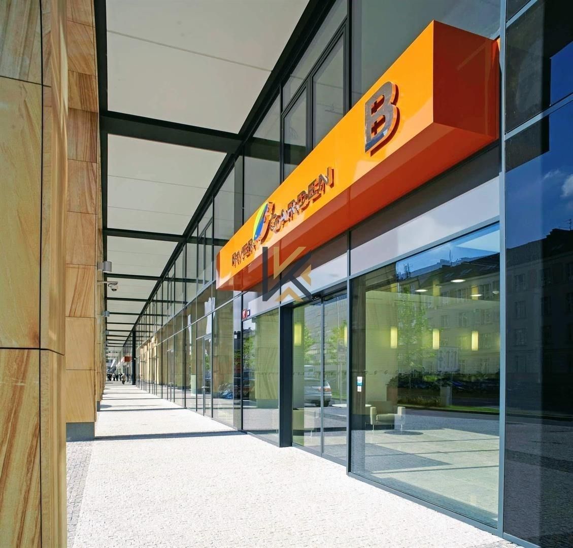 Pronájem kancelář - Rohanské nábřeží, Praha, 920 m²