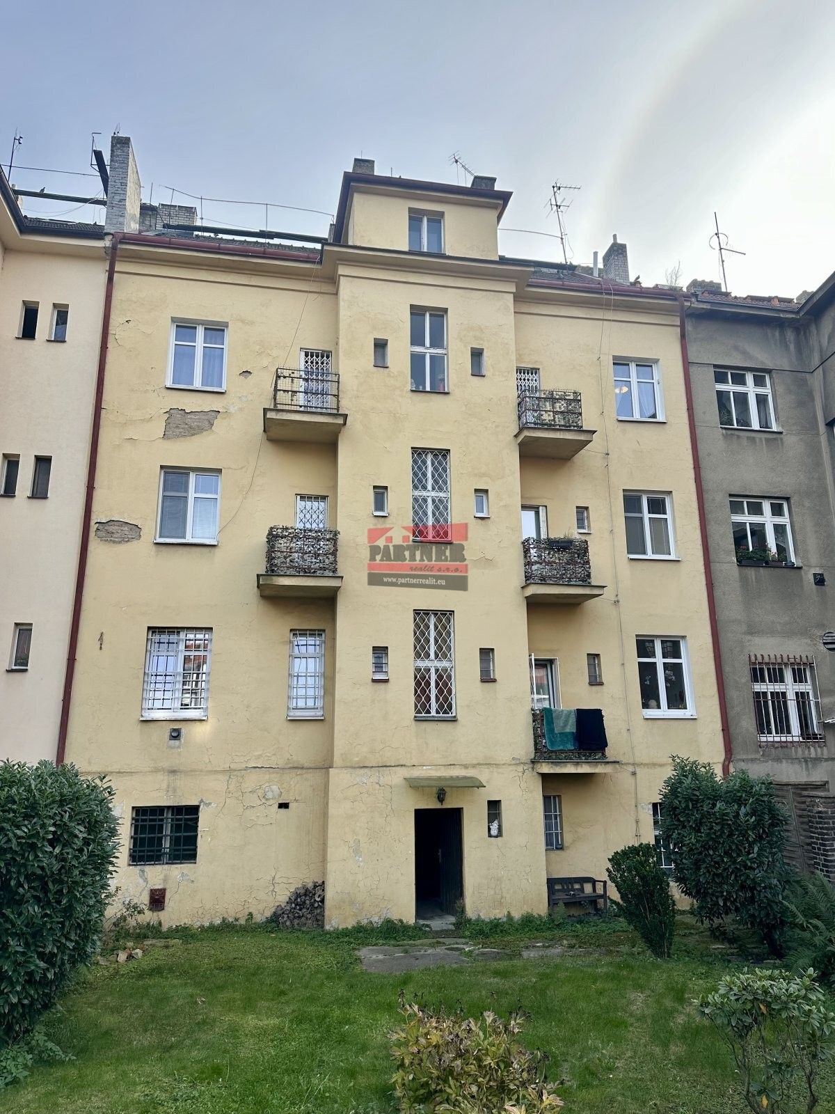 Rodinné domy, Poděbradská, Praha, 645 m²