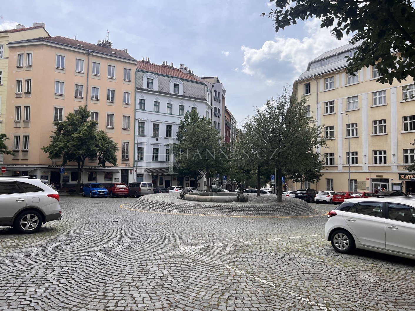 Činžovní dům · 1 015 m² · Záhřebská, Praha - 3