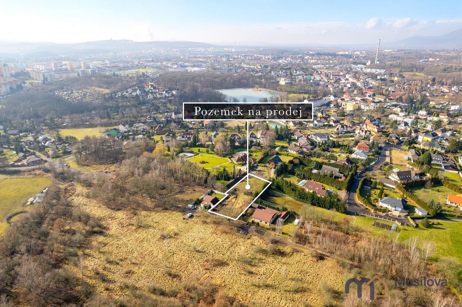 Pozemek pro bydlení, 1 738 m²