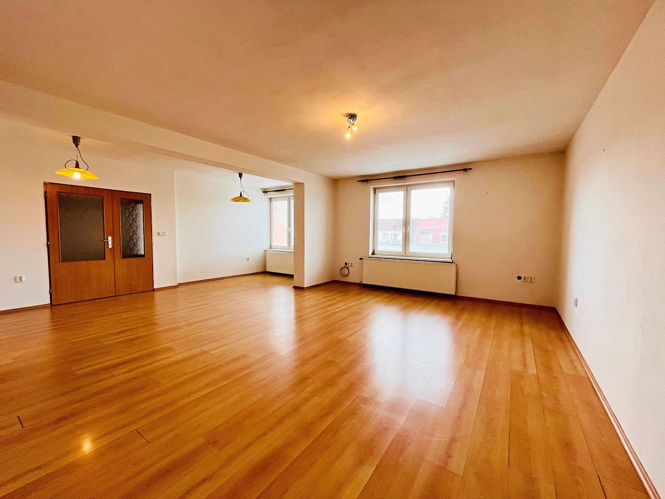 Prodej rodinný dům - Ve Strhanci, Kunovice, okres Uherské Hradiště, 260 m² - 5