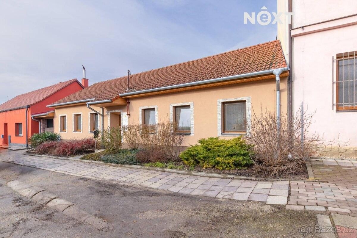 Rodinné domy, Loděnice u Moravského Krumlova, 671 75