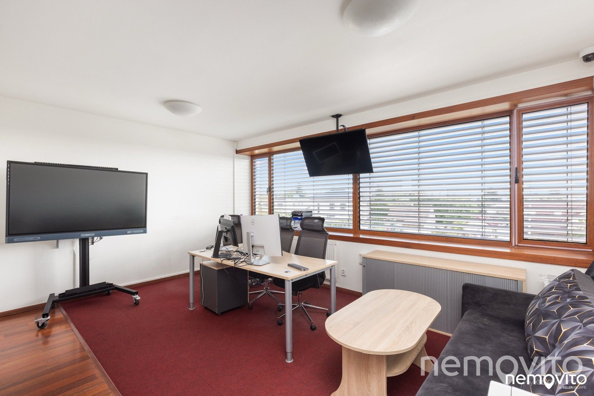 Pronájem byt 2+kk - Vídeňská, Praha, 56 m²