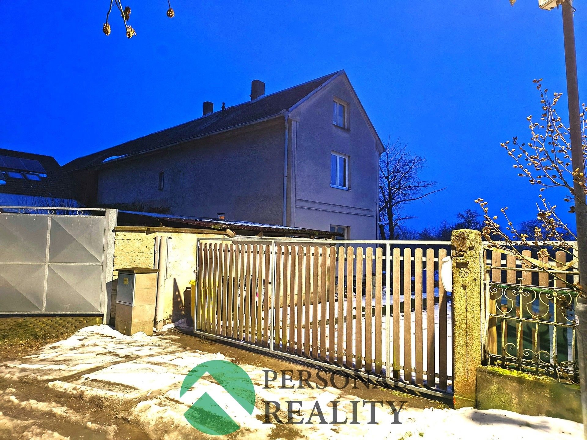 4+1, Kamenné Zboží, 100 m²