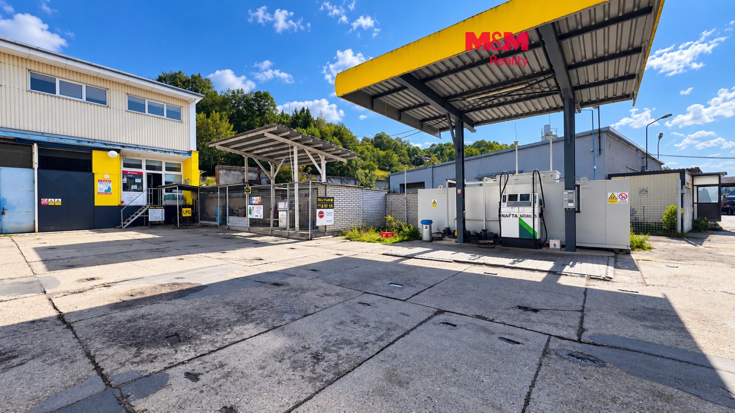 Obchodní prostory · 24 m² · Lázky, Vsetín - 1