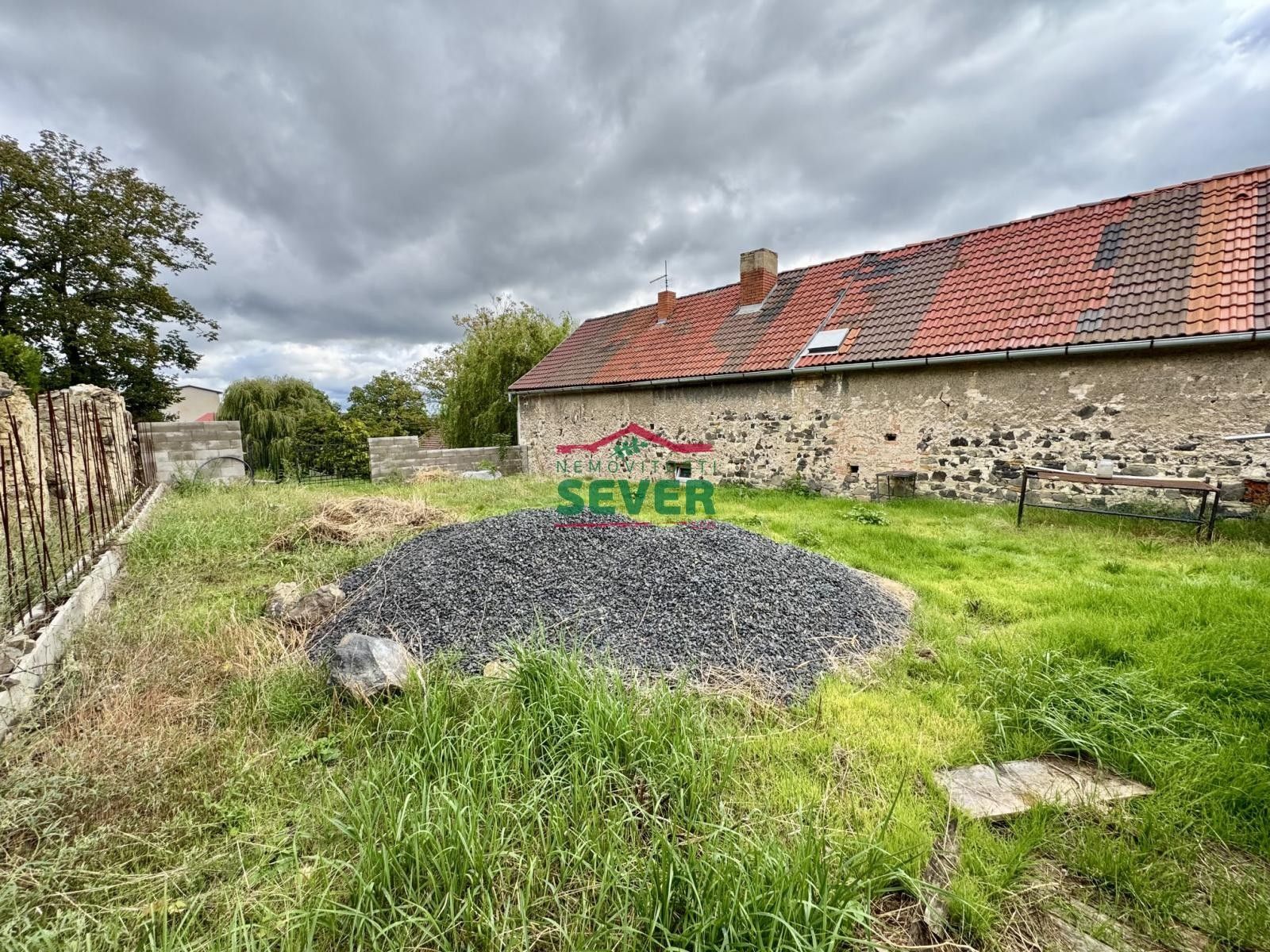 Zahrada · 361 m² · Chožov - 4