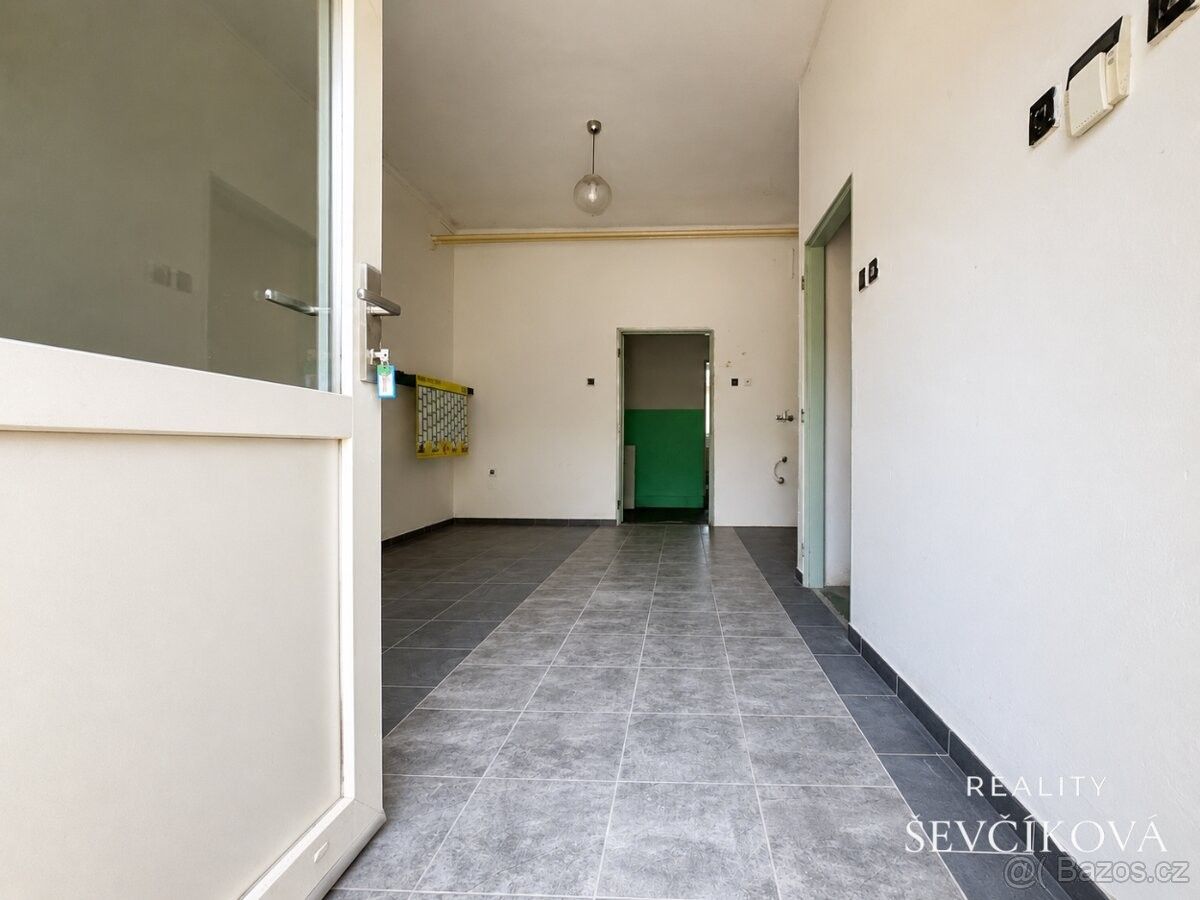Obchodní prostory · Hradec Králové, 500 02 - 3