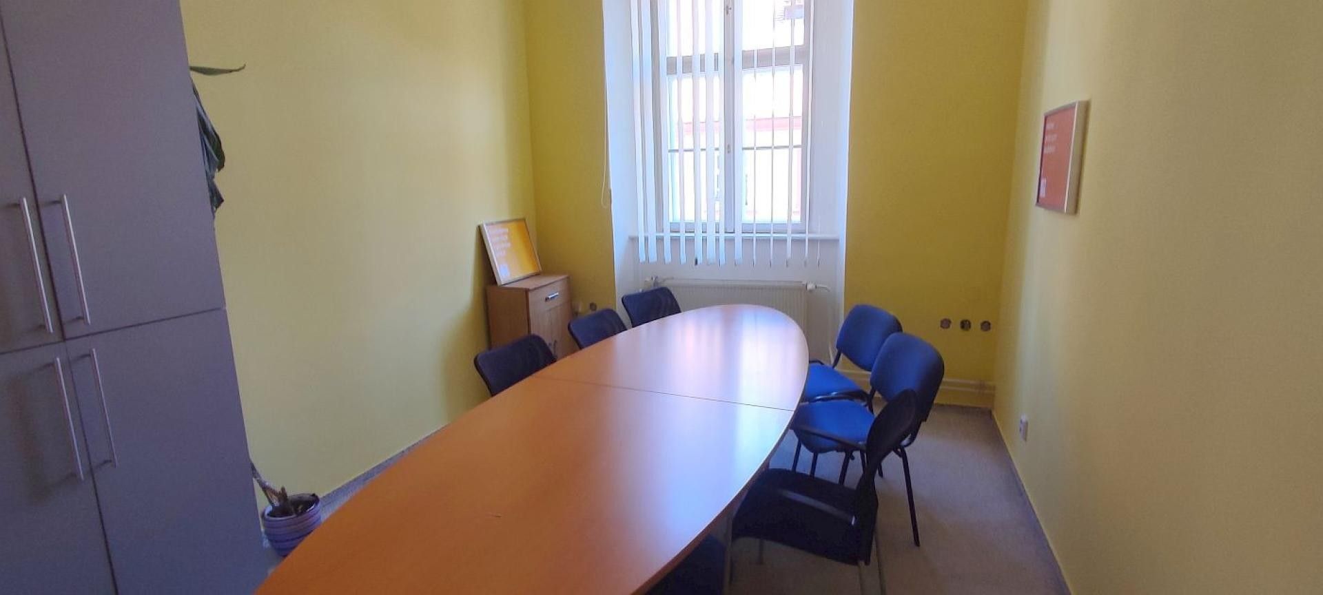 Pronájem kancelář - Dlouhá 447, Cheb, 16 m² - 5