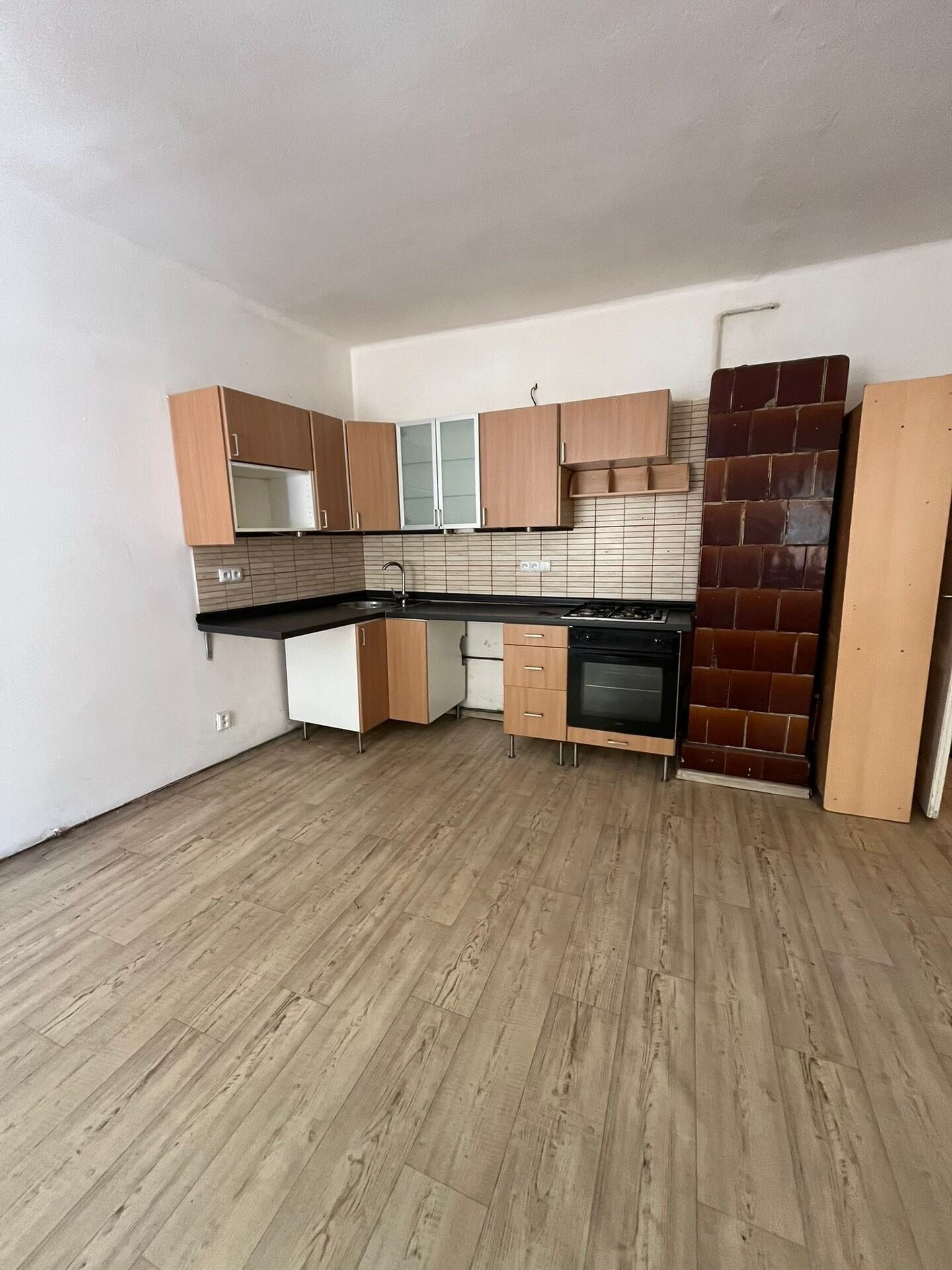 2+kk, Kvapilova , Karlovy Vary, 47 m² - 2