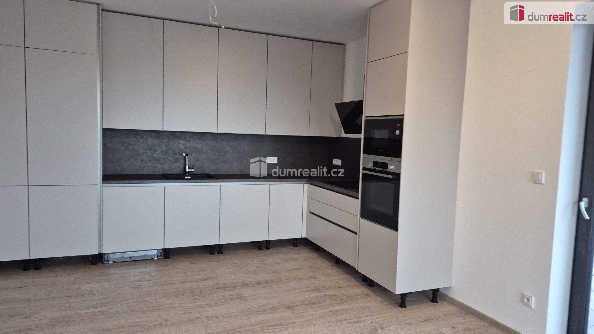 Kanceláře, Plaská, Plzeň, 82 m²