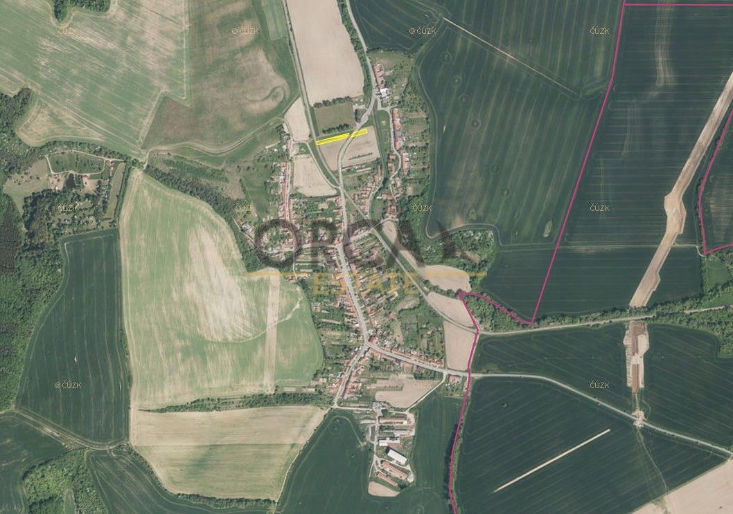 Prodej zemědělský pozemek - Nesovice, 683 33, 1 305 m²