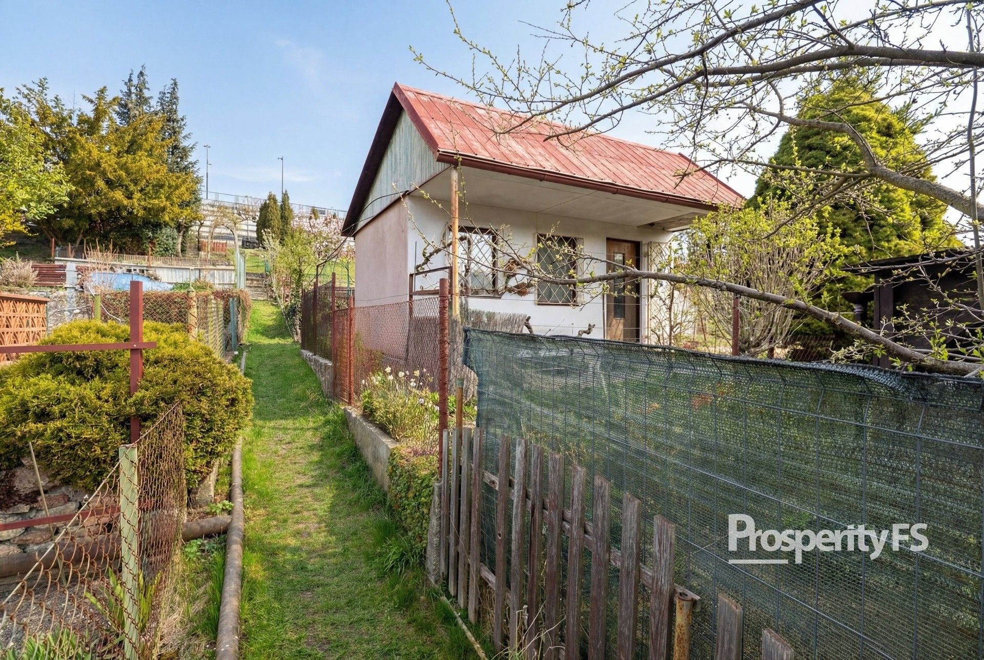 Chaty, Kladno, 16 m² - 1