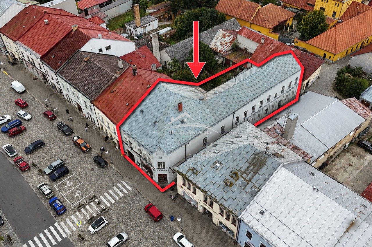 Činžovní domy, Husovo náměstí, Polná, 654 m²