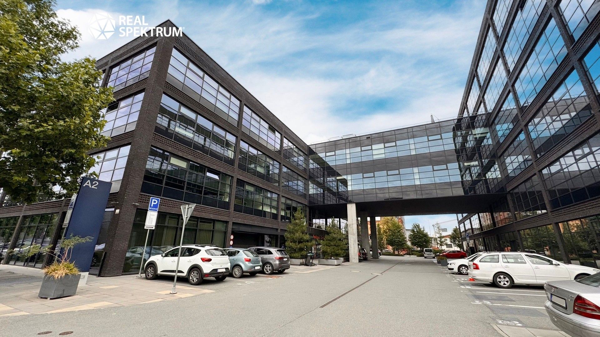 Pronájem kancelář - Škrobárenská, Brno, 1 535 m²