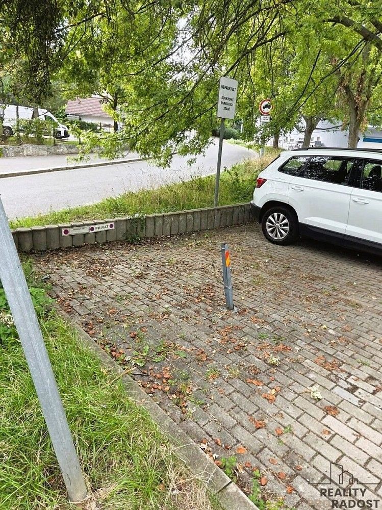 Nemovitost · 18 m² · Praha - Motol, okres Praha 5, Hlavní město Praha - 4