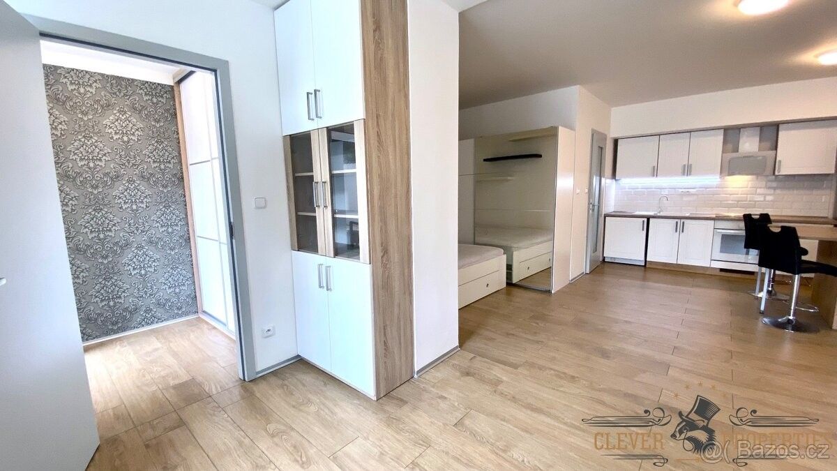 Pronájem byt 1+kk - Pardubice, 530 02, 50 m²