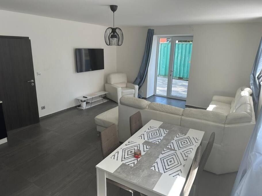 Pronájem byt - Praha, 103 00