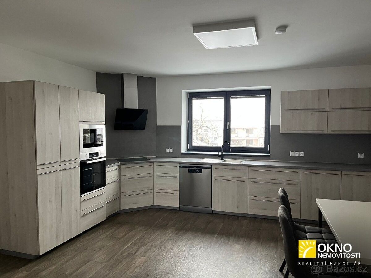 Pronájem byt - Veselí nad Moravou, 698 01