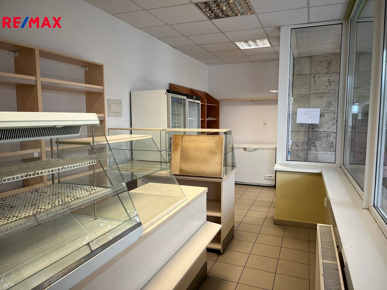 Pronájem obchodní prostory - Kulturní, Rožnov pod Radhoštěm, 21 m²