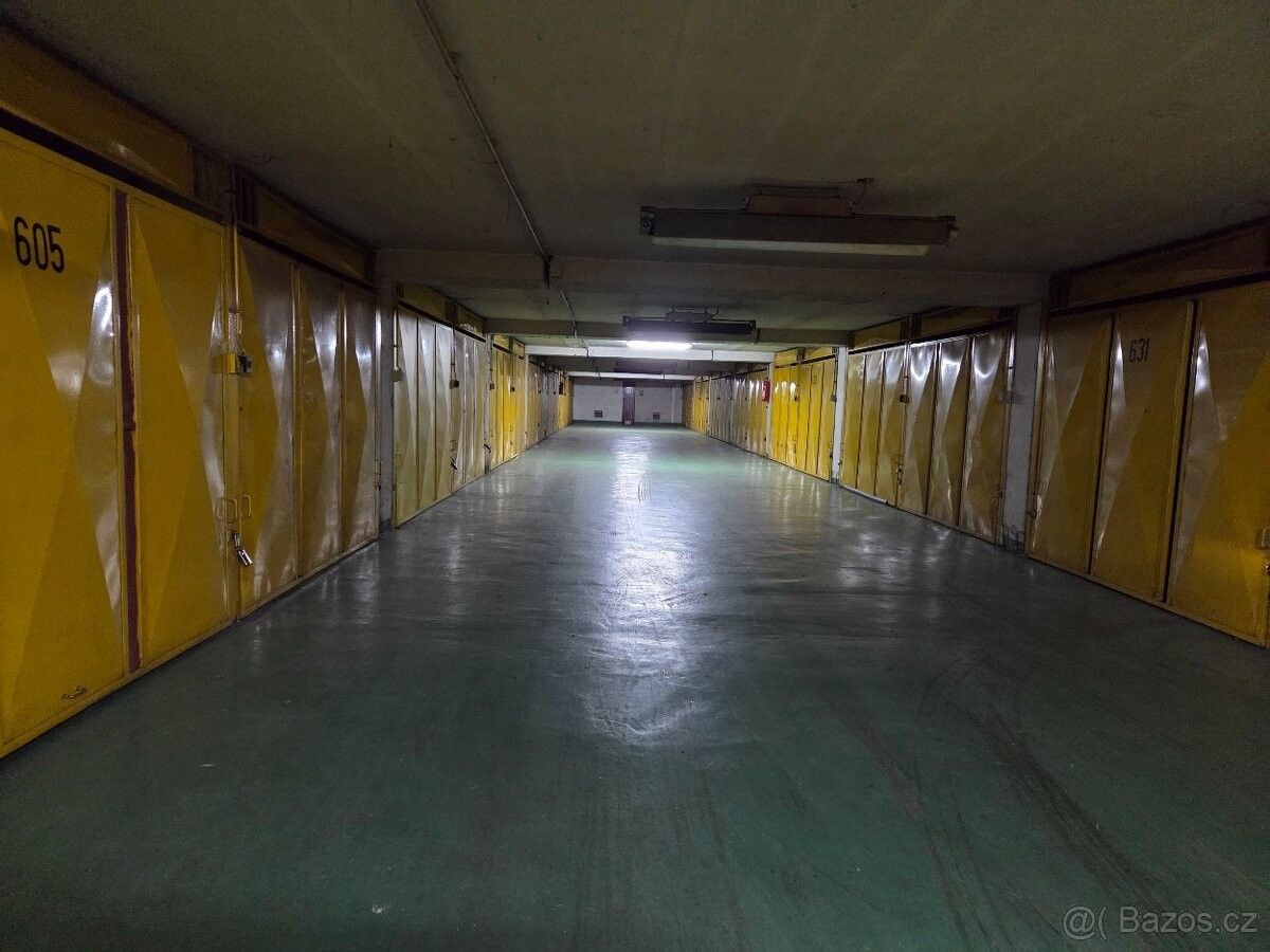 Prodej garáž - Praha, 180 00