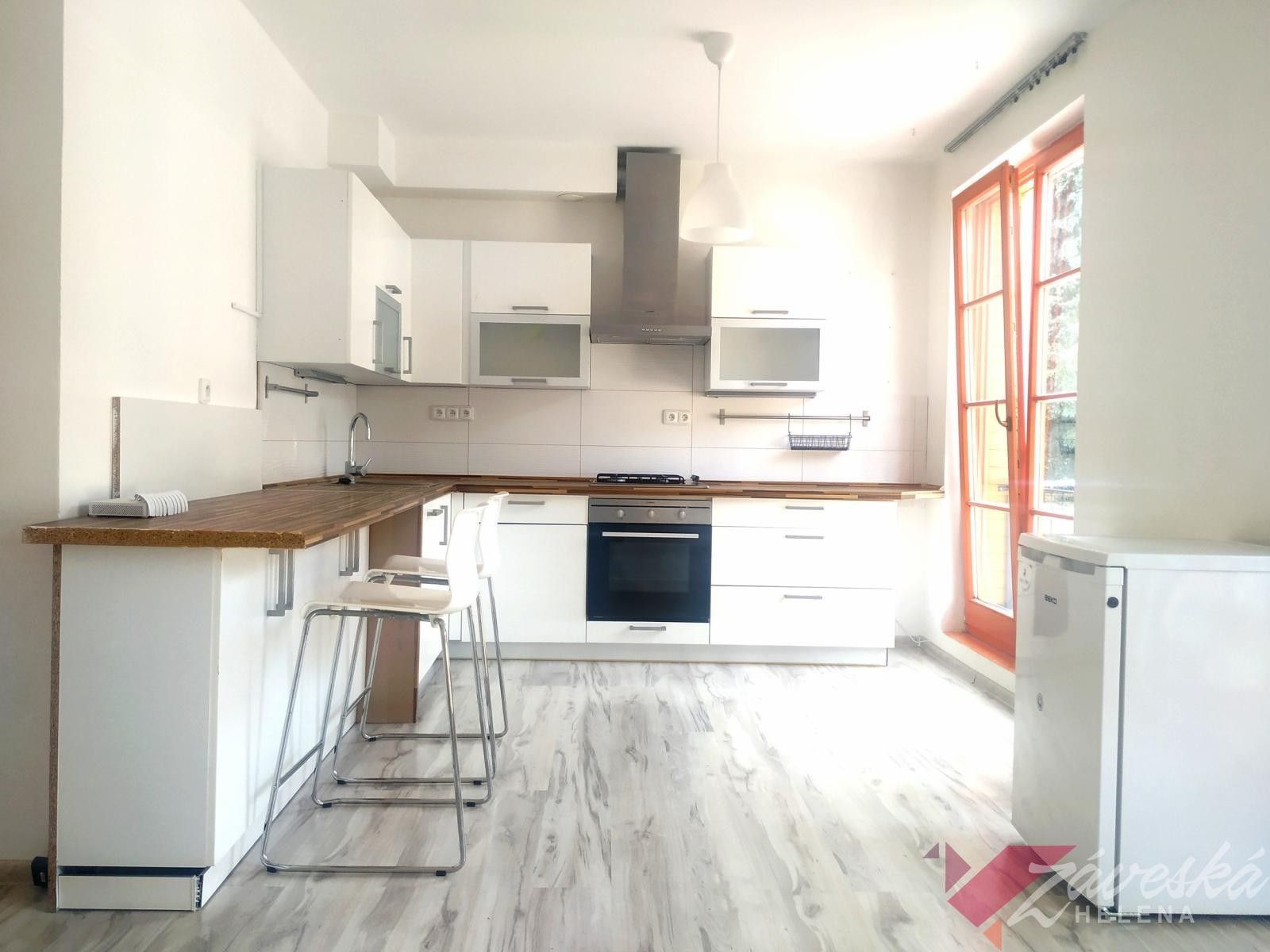 1+1, Příčná, Mnichovo Hradiště, 37 m²